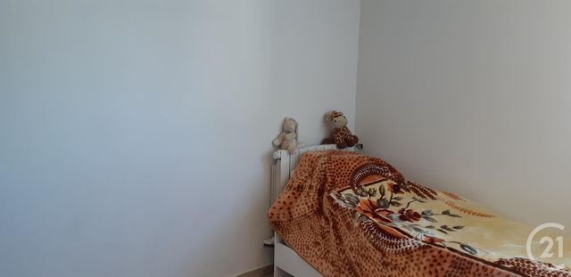 Afficher la photo en grand Appartement F5 à vendre - 5 pièces - 77.5 m2 - MARIGNANE - 13 - PROVENCE-ALPES-COTE-D-AZUR - Century 21 Contact Immobilier