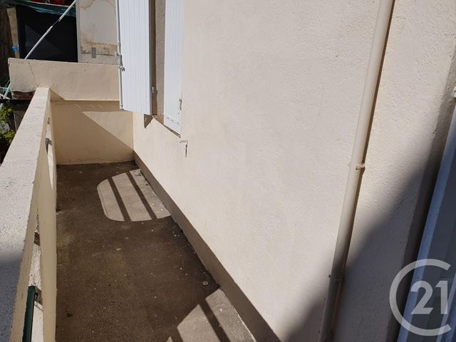 Afficher la photo en grand Appartement T2 à louer - 2 pièces - 35.65 m2 - MARIGNANE - 13 - PROVENCE-ALPES-COTE-D-AZUR - Century 21 Contact Immobilier