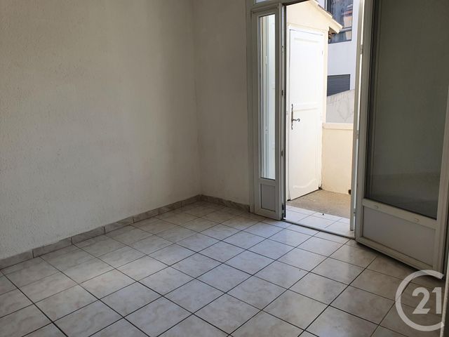Afficher la photo en grand Appartement T2 à louer - 2 pièces - 35.65 m2 - MARIGNANE - 13 - PROVENCE-ALPES-COTE-D-AZUR - Century 21 Contact Immobilier