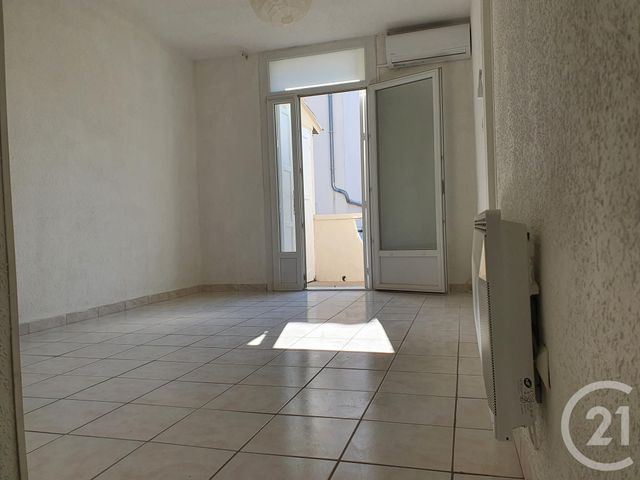 Afficher la photo en grand Appartement T2 à louer - 2 pièces - 35.65 m2 - MARIGNANE - 13 - PROVENCE-ALPES-COTE-D-AZUR - Century 21 Contact Immobilier