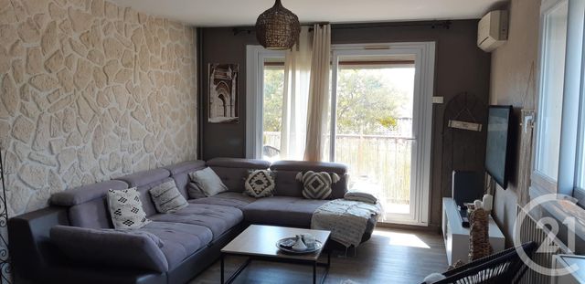 Afficher la photo en grand Appartement F4 à vendre - 4 pièces - 73.19 m2 - MARIGNANE - 13 - PROVENCE-ALPES-COTE-D-AZUR - Century 21 Contact Immobilier