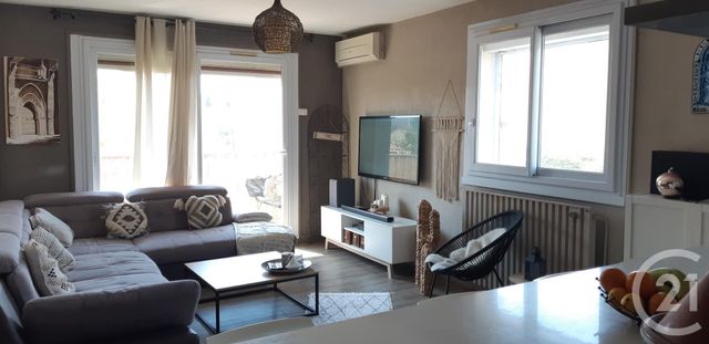 Afficher la photo en grand Appartement F4 à vendre - 4 pièces - 73.19 m2 - MARIGNANE - 13 - PROVENCE-ALPES-COTE-D-AZUR - Century 21 Contact Immobilier