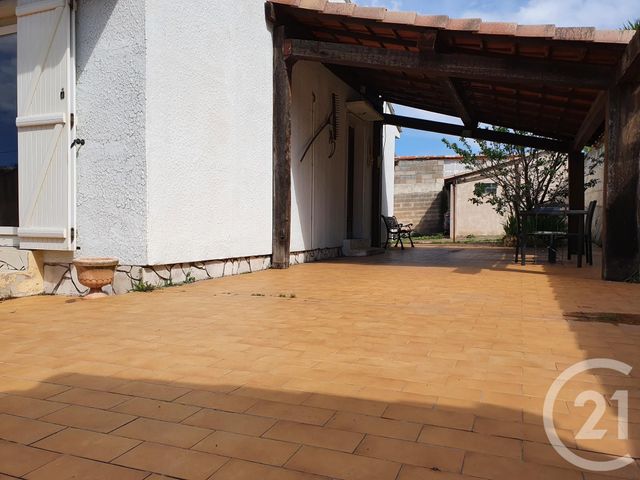 maison à louer - 3 pièces - 80.45 m2 - VITROLLES - 13 - PROVENCE-ALPES-COTE-D-AZUR - Century 21 Contact Immobilier maison à louer - 3 pièces - 80.45 m2 - VITROLLES - 13 - PROVENCE-ALPES-COTE-D-AZUR - Century 21 Contact Immobilier