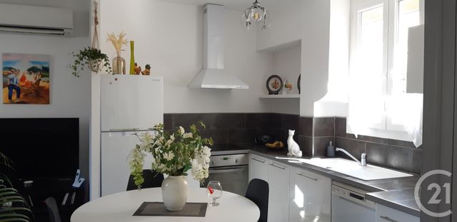 Appartement F3 à vendre - 3 pièces - 50.96 m2 - MALLEMORT - 13 - PROVENCE-ALPES-COTE-D-AZUR - Century 21 Contact Immobilier Appartement F3 à vendre - 3 pièces - 50.96 m2 - MALLEMORT - 13 - PROVENCE-ALPES-COTE-D-AZUR - Century 21 Contact Immobilier