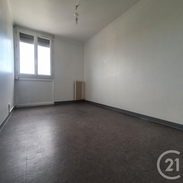 Afficher la photo en grand Appartement T3 à louer - 3 pièces - 53.75 m2 - MARIGNANE - 13 - PROVENCE-ALPES-COTE-D-AZUR - Century 21 Contact Immobilier