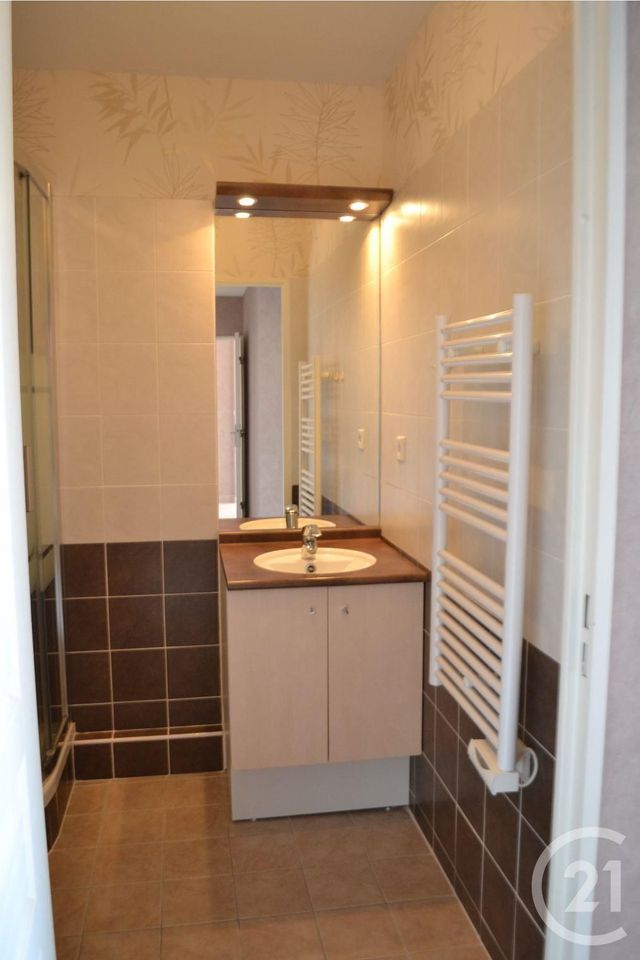 Afficher la photo en grand Appartement F3 à vendre - 3 pièces - 55.05 m2 - MARIGNANE - 13 - PROVENCE-ALPES-COTE-D-AZUR - Century 21 Contact Immobilier