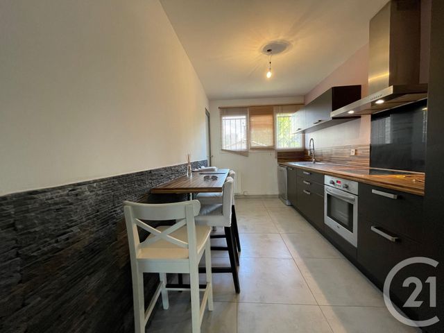 Afficher la photo en grand appartement à louer - 3 pièces - 69.0 m2 - ROGNAC - 13 - PROVENCE-ALPES-COTE-D-AZUR - Century 21 Contact Immobilier