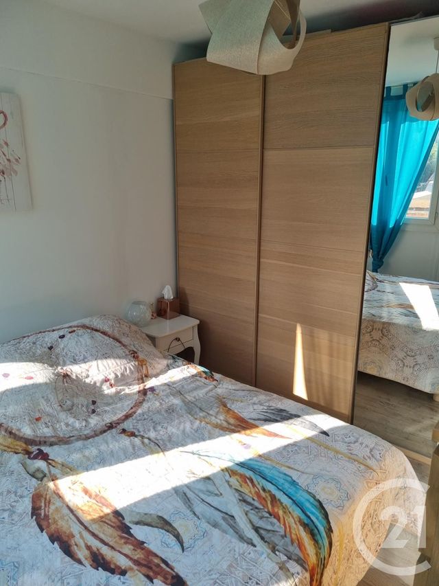 Afficher la photo en grand Appartement F2 à vendre - 2 pièces - 39.78 m2 - MARIGNANE - 13 - PROVENCE-ALPES-COTE-D-AZUR - Century 21 Contact Immobilier