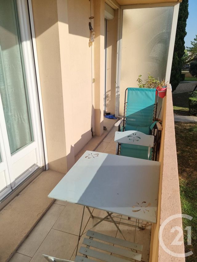Afficher la photo en grand Appartement F2 à vendre - 2 pièces - 39.78 m2 - MARIGNANE - 13 - PROVENCE-ALPES-COTE-D-AZUR - Century 21 Contact Immobilier