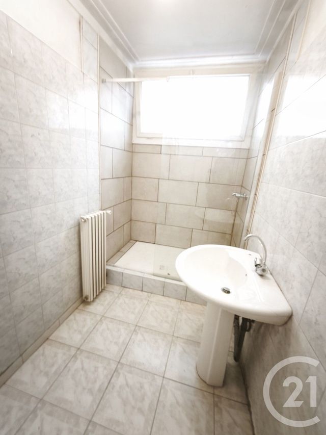 Appartement à vendre - 3 pièces - 65.0 m2 - MARIGNANE - 13 - PROVENCE-ALPES-COTE-D-AZUR - Century 21 Contact Immobilier