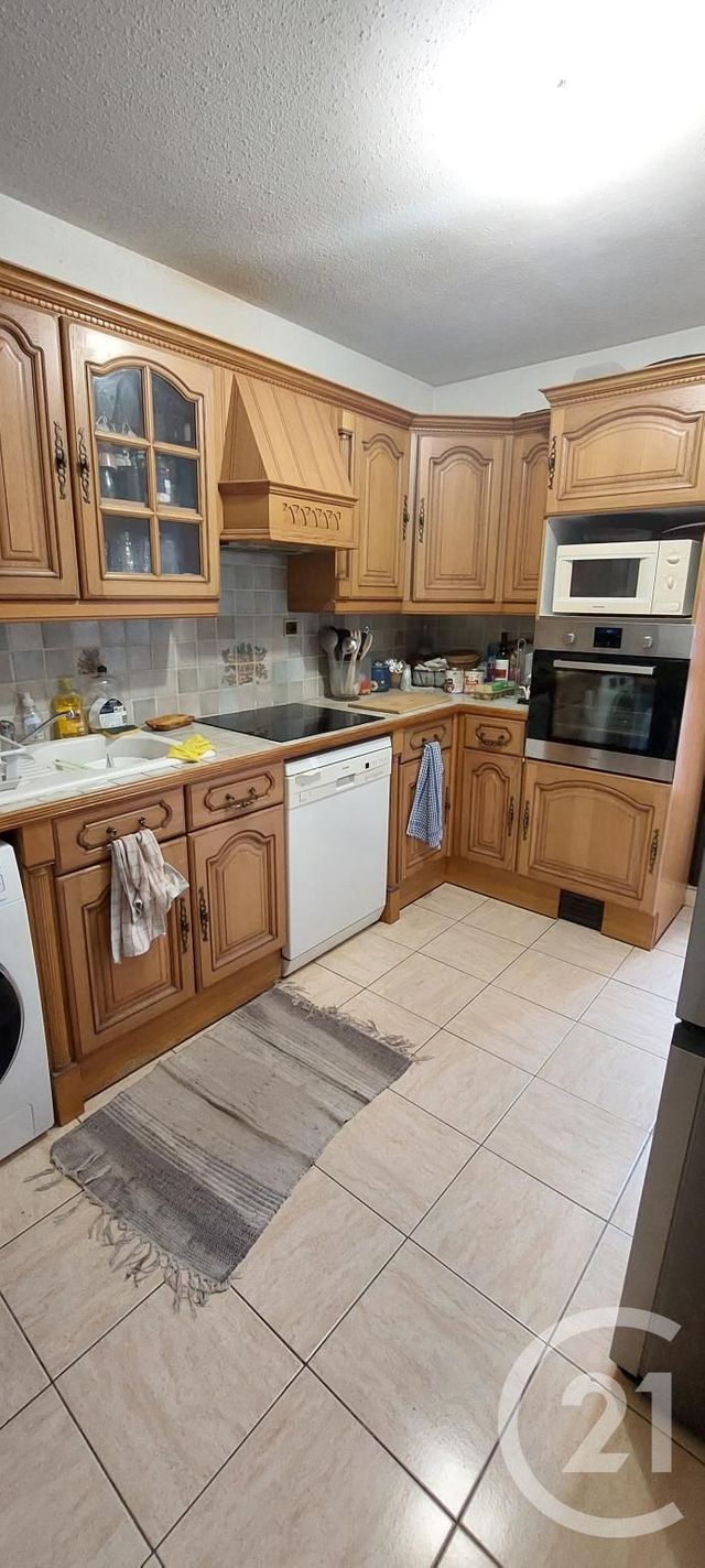 Appartement F4 à vendre - 4 pièces - 79.76 m2 - MARIGNANE - 13 - PROVENCE-ALPES-COTE-D-AZUR - Century 21 Contact Immobilier