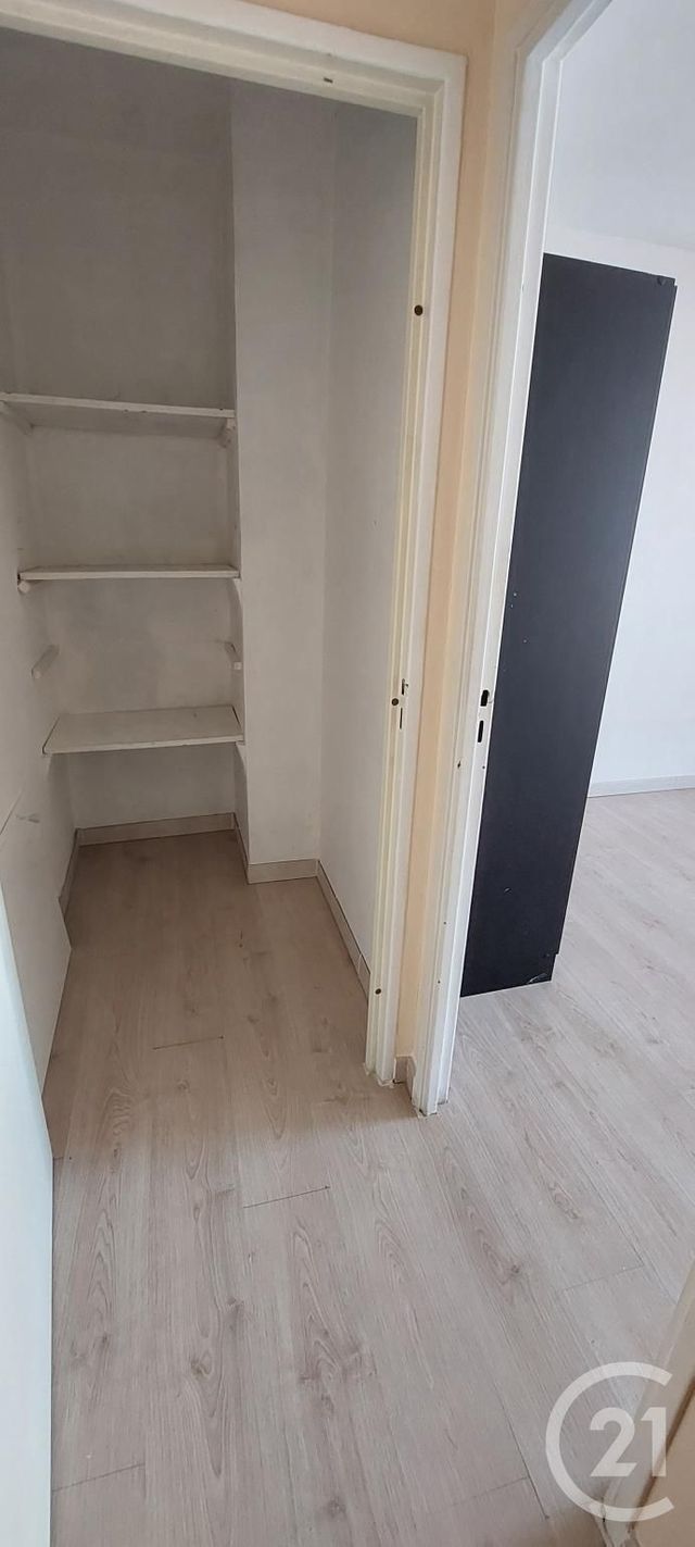 Afficher la photo en grand Appartement à vendre - 3 pièces - 60.39 m2 - MARIGNANE - 13 - PROVENCE-ALPES-COTE-D-AZUR - Century 21 Contact Immobilier