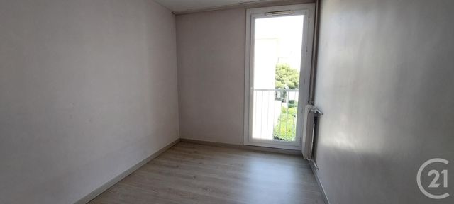 Afficher la photo en grand Appartement à vendre - 3 pièces - 60.39 m2 - MARIGNANE - 13 - PROVENCE-ALPES-COTE-D-AZUR - Century 21 Contact Immobilier