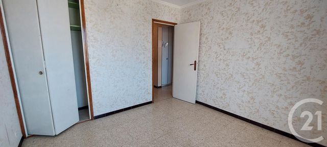 Afficher la photo en grand Appartement F4 à vendre - 4 pièces - 77.78 m2 - MARIGNANE - 13 - PROVENCE-ALPES-COTE-D-AZUR - Century 21 Contact Immobilier