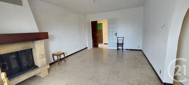 Afficher la photo en grand Appartement F4 à vendre - 4 pièces - 77.78 m2 - MARIGNANE - 13 - PROVENCE-ALPES-COTE-D-AZUR - Century 21 Contact Immobilier