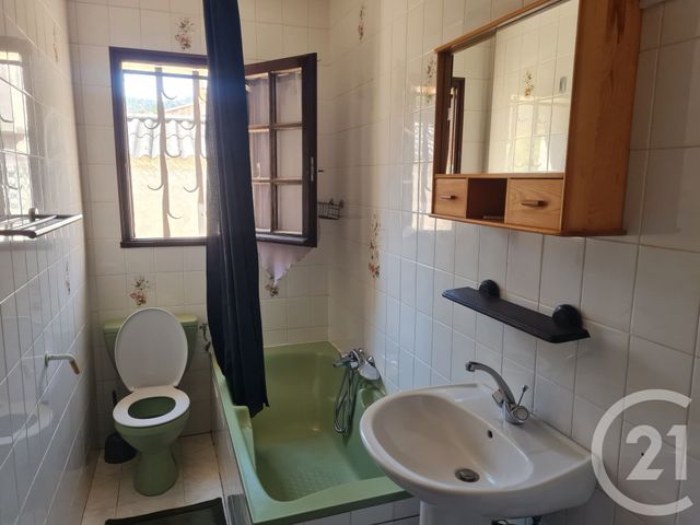 maison à louer - 2 pièces - 37.42 m2 - CHATEAUNEUF LES MARTIGUES - 13 - PROVENCE-ALPES-COTE-D-AZUR - Century 21 Contact Immobilier