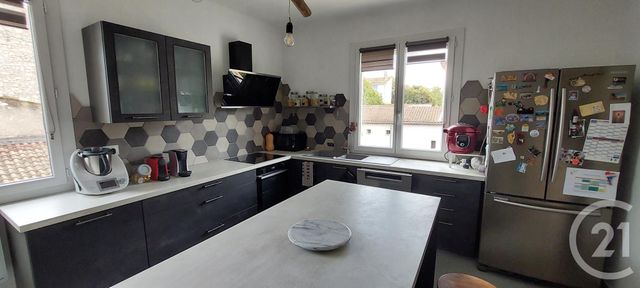 Afficher la photo en grand Appartement F5 à vendre - 5 pièces - 107.0 m2 - MARIGNANE - 13 - PROVENCE-ALPES-COTE-D-AZUR - Century 21 Contact Immobilier