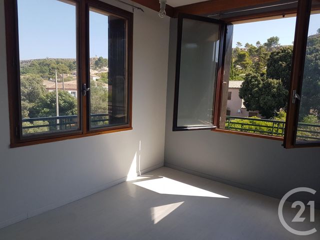 Afficher la photo en grand Appartement T3 à louer - 3 pièces - 62.18 m2 - VITROLLES - 13 - PROVENCE-ALPES-COTE-D-AZUR - Century 21 Contact Immobilier