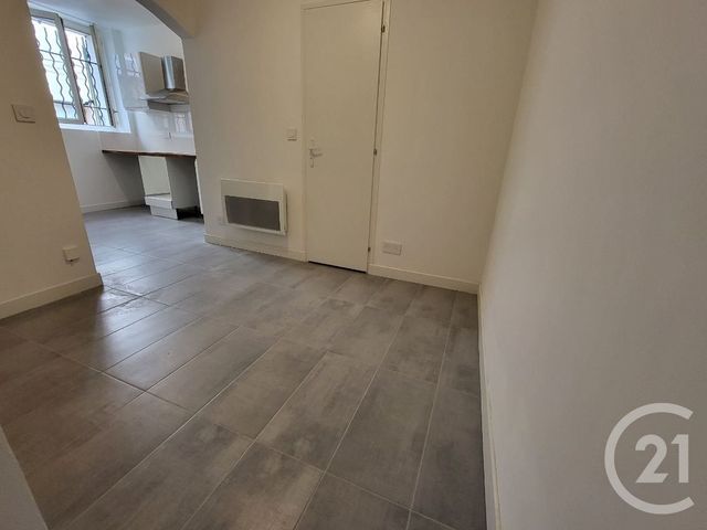 Appartement Studio à louer - 1 pièce - 17.02 m2 - MARIGNANE - 13 - PROVENCE-ALPES-COTE-D-AZUR - Century 21 Contact Immobilier