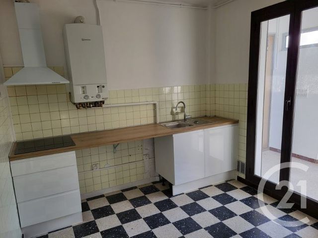 Appartement T2 à louer - 2 pièces - 48.02 m2 - MARIGNANE - 13 - PROVENCE-ALPES-COTE-D-AZUR - Century 21 Contact Immobilier