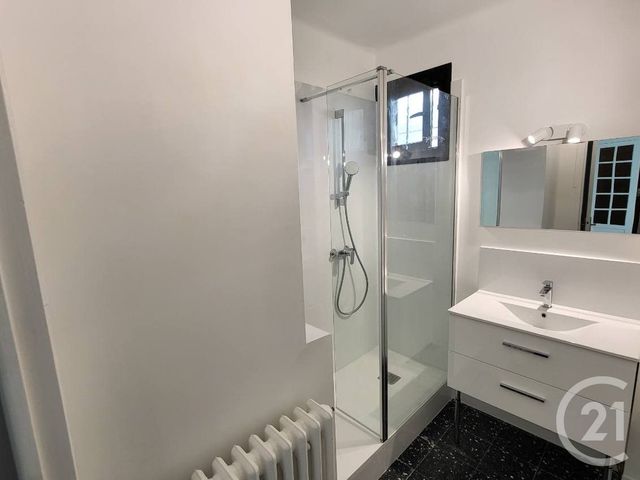 Appartement T2 à louer - 2 pièces - 48.02 m2 - MARIGNANE - 13 - PROVENCE-ALPES-COTE-D-AZUR - Century 21 Contact Immobilier