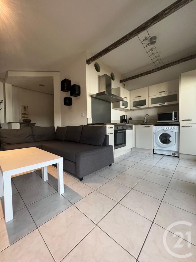 Afficher la photo en grand Appartement F2 à vendre - 2 pièces - 42.03 m2 - MARIGNANE - 13 - PROVENCE-ALPES-COTE-D-AZUR - Century 21 Contact Immobilier