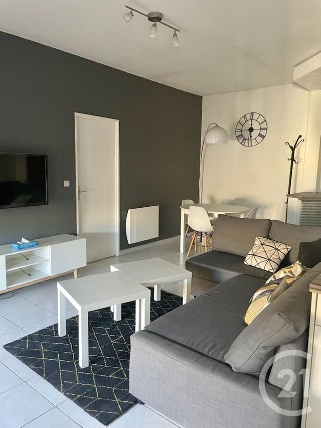 Afficher la photo en grand Appartement F2 à vendre - 2 pièces - 42.03 m2 - MARIGNANE - 13 - PROVENCE-ALPES-COTE-D-AZUR - Century 21 Contact Immobilier
