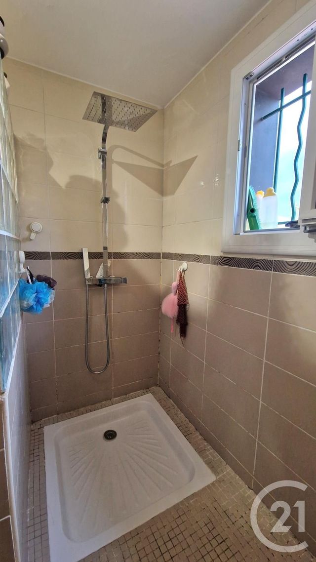 maison à vendre - 4 pièces - 100.0 m2 - 13 - PROVENCE-ALPES-COTE-D-AZUR - Century 21 Contact Immobilier