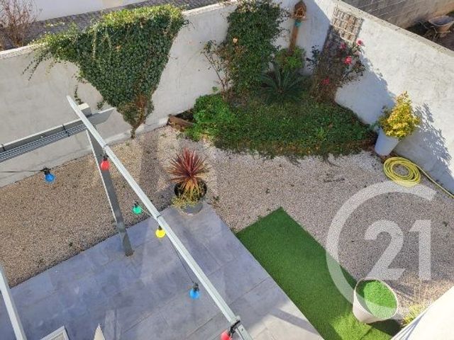 maison à vendre - 4 pièces - 106.29 m2 - SENAS - 13 - PROVENCE-ALPES-COTE-D-AZUR - Century 21 Contact Immobilier