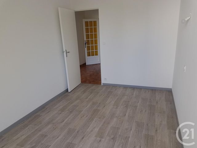 Appartement T3 à louer - 3 pièces - 68.64 m2 - MARIGNANE - 13 - PROVENCE-ALPES-COTE-D-AZUR - Century 21 Contact Immobilier