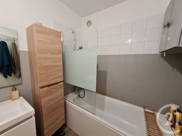 Appartement T3 à louer - 3 pièces - 68.64 m2 - MARIGNANE - 13 - PROVENCE-ALPES-COTE-D-AZUR - Century 21 Contact Immobilier