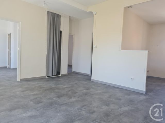 Appartement T3 à louer - 3 pièces - 64.14 m2 - CHATEAUNEUF LES MARTIGUES - 13 - PROVENCE-ALPES-COTE-D-AZUR - Century 21 Contact Immobilier