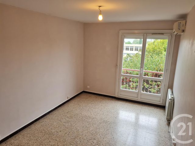 Appartement T3 à louer - 3 pièces - 70.77 m2 - ROGNAC - 13 - PROVENCE-ALPES-COTE-D-AZUR - Century 21 Contact Immobilier