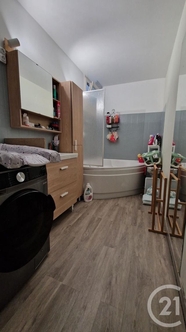 Appartement F4 à vendre - 4 pièces - 75.5 m2 - MARIGNANE - 13 - PROVENCE-ALPES-COTE-D-AZUR - Century 21 Contact Immobilier