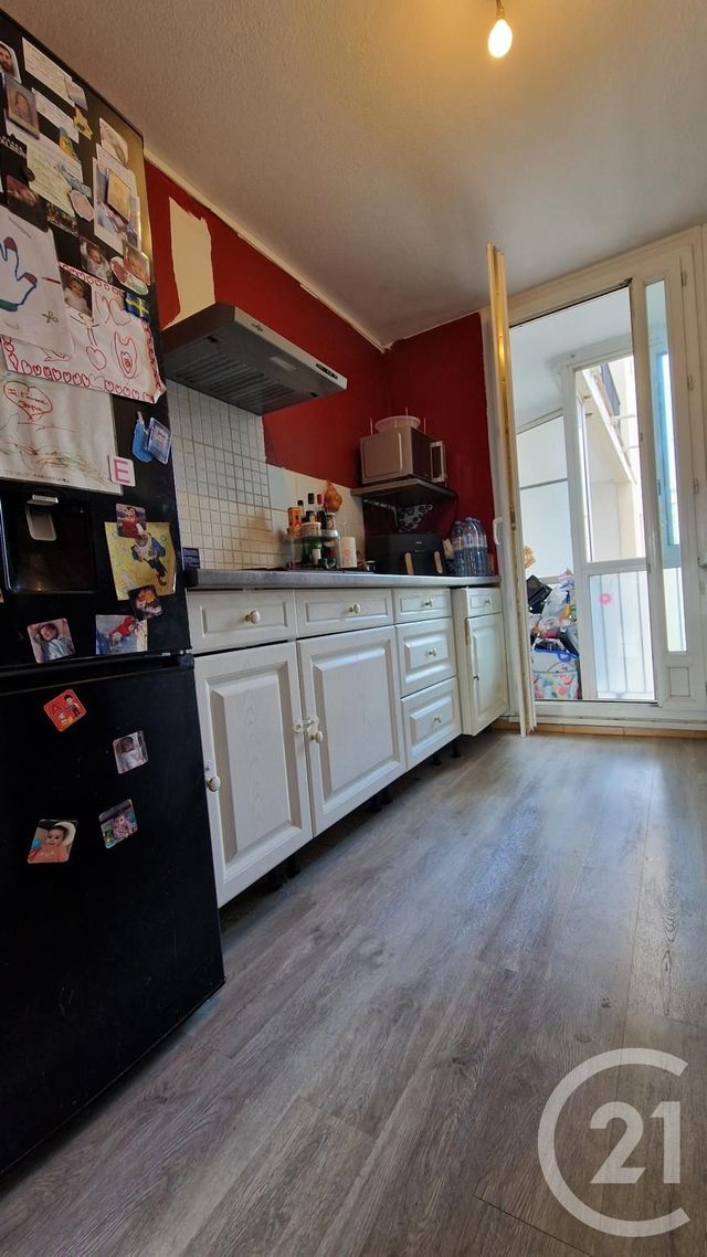 Appartement F4 à vendre - 4 pièces - 75.5 m2 - MARIGNANE - 13 - PROVENCE-ALPES-COTE-D-AZUR - Century 21 Contact Immobilier