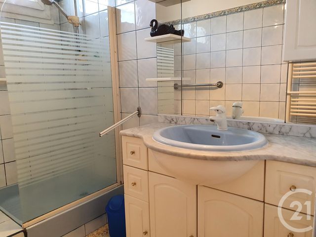 maison à louer - 3 pièces - 80.45 m2 - VITROLLES - 13 - PROVENCE-ALPES-COTE-D-AZUR - Century 21 Contact Immobilier