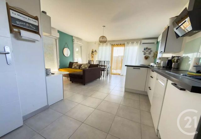 Appartement à vendre - 4 pièces - 77.31 m2 - GIGNAC LA NERTHE - 13 - PROVENCE-ALPES-COTE-D-AZUR - Century 21 Contact Immobilier