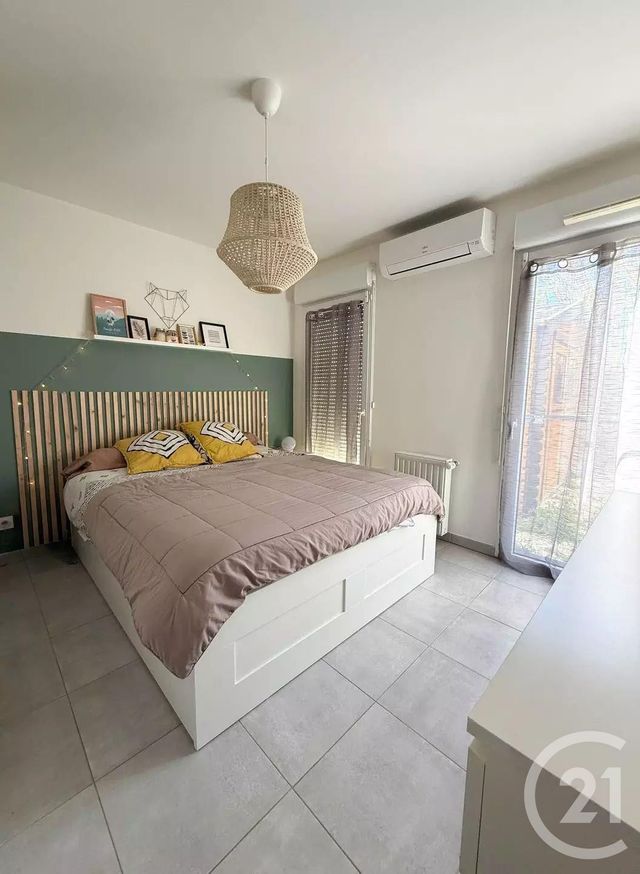 Appartement à vendre - 4 pièces - 77.31 m2 - GIGNAC LA NERTHE - 13 - PROVENCE-ALPES-COTE-D-AZUR - Century 21 Contact Immobilier