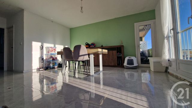 Appartement à vendre - 4 pièces - 75.0 m2 - 13 - PROVENCE-ALPES-COTE-D-AZUR - Century 21 Contact Immobilier