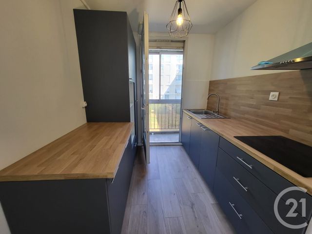 Appartement T3 à louer - 4 pièces - 71.37 m2 - MARIGNANE - 13 - PROVENCE-ALPES-COTE-D-AZUR - Century 21 Contact Immobilier