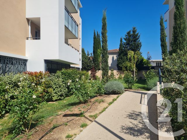 Appartement T2 à louer - 2 pièces - 37.15 m2 - MARIGNANE - 13 - PROVENCE-ALPES-COTE-D-AZUR - Century 21 Contact Immobilier