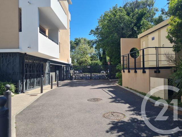 Appartement T2 à louer - 2 pièces - 37.15 m2 - MARIGNANE - 13 - PROVENCE-ALPES-COTE-D-AZUR - Century 21 Contact Immobilier