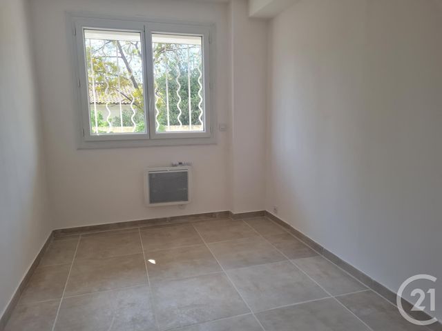 Appartement T4 à louer - 4 pièces - 73.74 m2 - MARIGNANE - 13 - PROVENCE-ALPES-COTE-D-AZUR - Century 21 Contact Immobilier