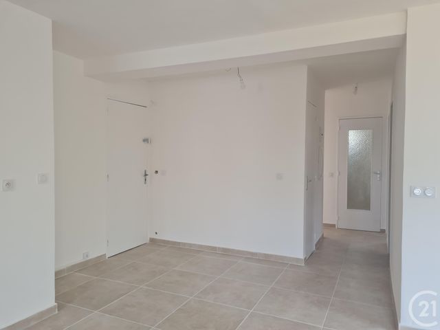Appartement T4 à louer - 4 pièces - 73.74 m2 - MARIGNANE - 13 - PROVENCE-ALPES-COTE-D-AZUR - Century 21 Contact Immobilier