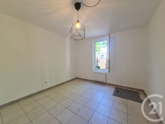 maison à louer - 2 pièces - 26.13 m2 - MARIGNANE - 13 - PROVENCE-ALPES-COTE-D-AZUR - Century 21 Contact Immobilier