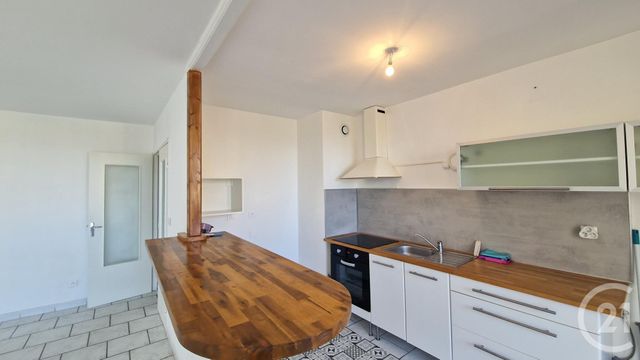 Appartement F2 à vendre - 2 pièces - 53.0 m2 - 13 - PROVENCE-ALPES-COTE-D-AZUR - Century 21 Contact Immobilier