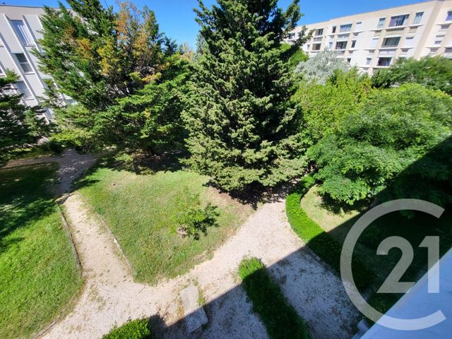 Appartement F3 à louer - 3 pièces - 68.75 m2 - MARIGNANE - 13 - PROVENCE-ALPES-COTE-D-AZUR - Century 21 Contact Immobilier