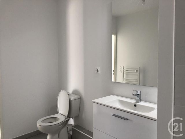 Appartement T3 à louer - 3 pièces - 60.7 m2 - VITROLLES - 13 - PROVENCE-ALPES-COTE-D-AZUR - Century 21 Contact Immobilier