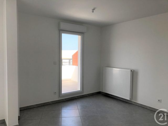 Appartement T3 à louer - 3 pièces - 60.7 m2 - VITROLLES - 13 - PROVENCE-ALPES-COTE-D-AZUR - Century 21 Contact Immobilier