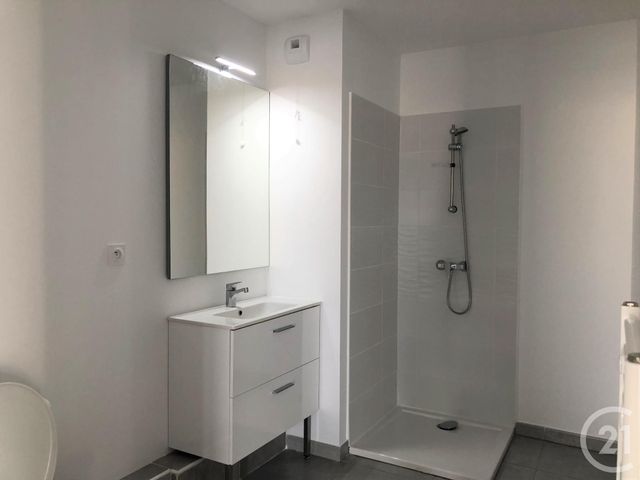 Appartement T3 à louer - 3 pièces - 60.7 m2 - VITROLLES - 13 - PROVENCE-ALPES-COTE-D-AZUR - Century 21 Contact Immobilier